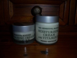 Moisturising cream with Vit E(Dry,Sensitive,Mature)