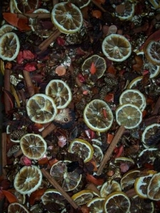 Deluxe Potpourri - (Orange,cinnamon, clove)